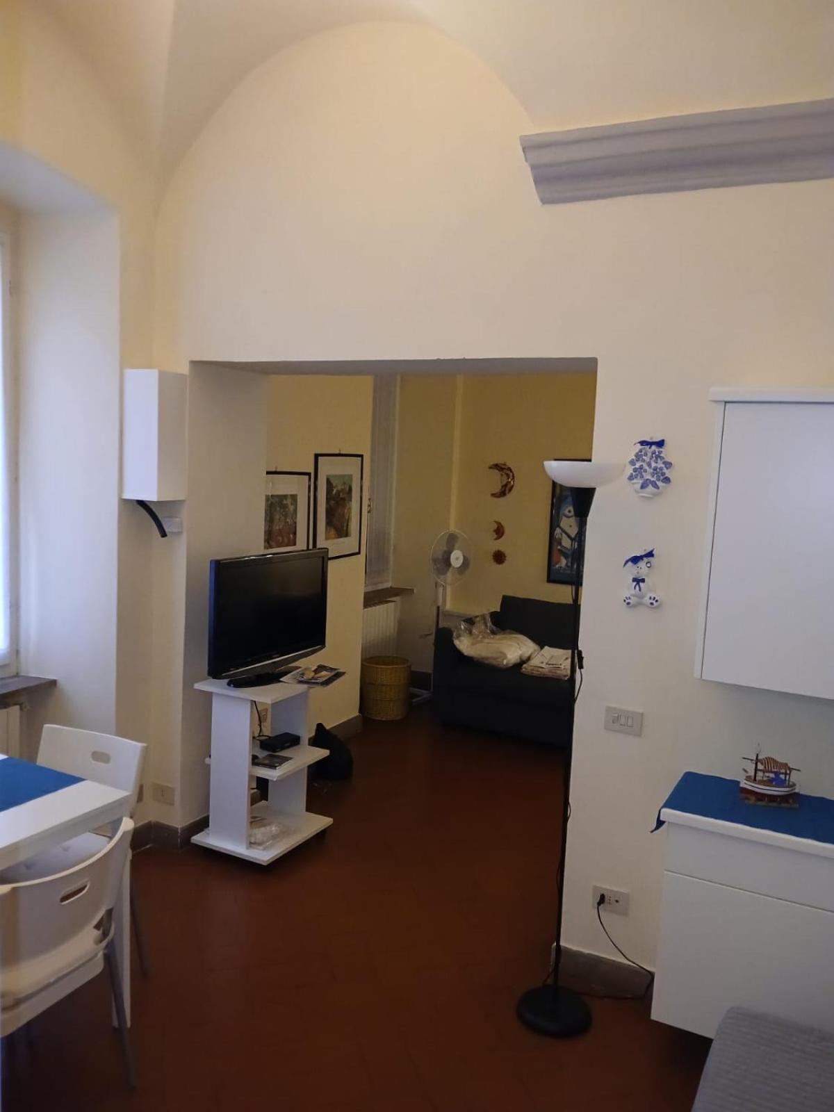 A Little Gem In The Old City Center... 莱里奇 外观 照片