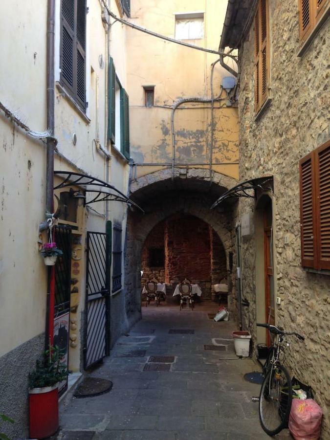 A Little Gem In The Old City Center... 莱里奇 外观 照片